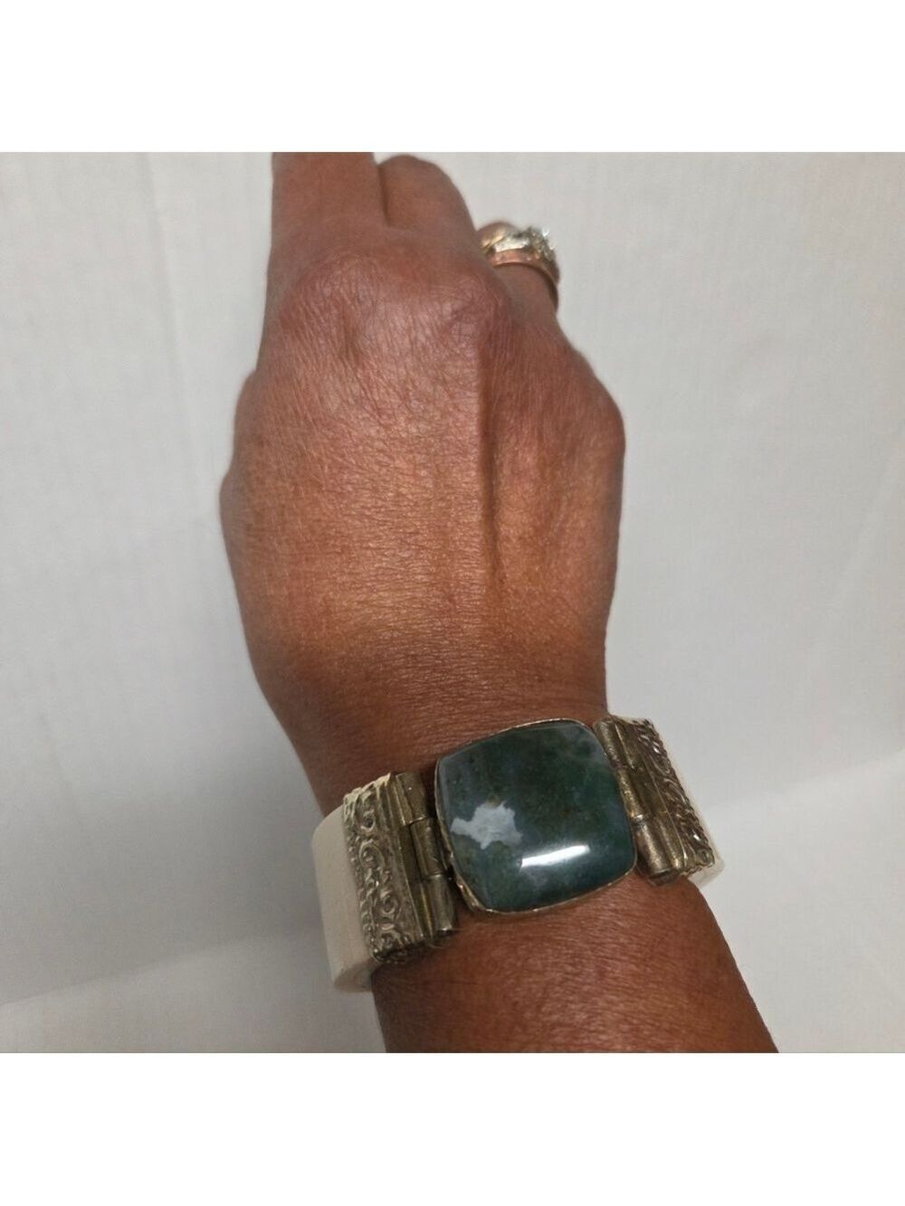 Vintage Brass & Cream Bone Hinged Bangle Bracelet with Green Agate Cabachon
